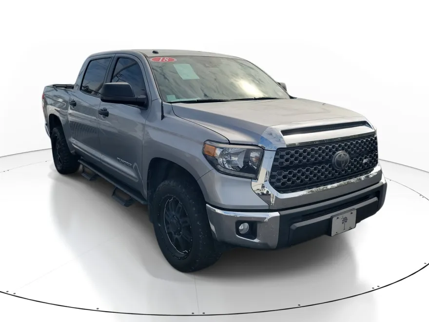 2018 Toyota Tundra SR5 CrewMax photo 1