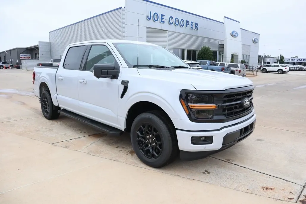 2025 Ford F-150 XLT photo 1