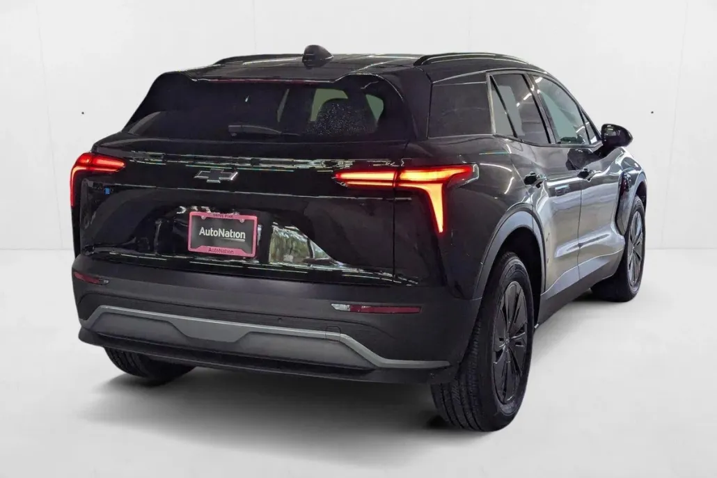 2025 Chevrolet Blazer EV photo 1