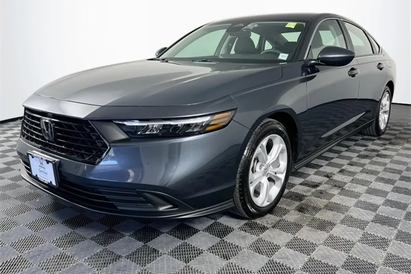 2025 Honda Accord LX photo 1