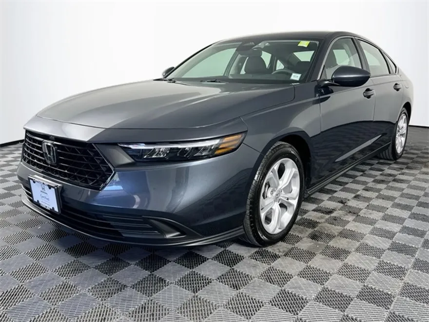 2025 Honda Accord LX photo 1