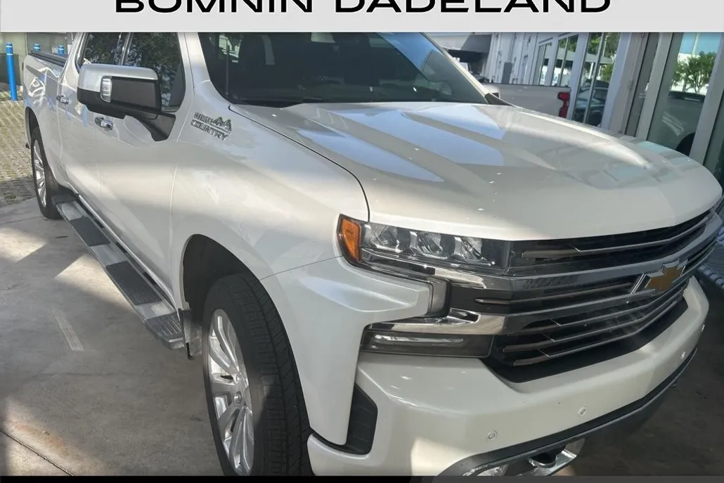 2019 Chevrolet Silverado 1500 High Country photo 1