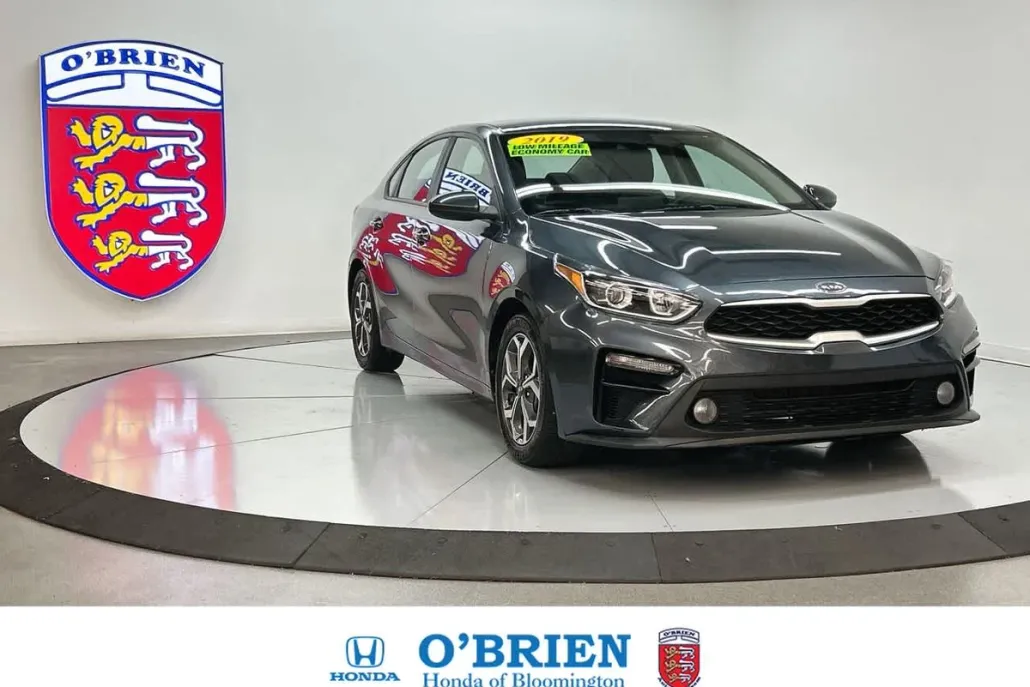 2019 Kia Forte LXS photo 1