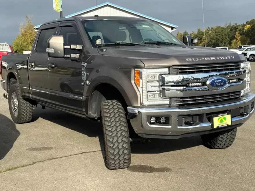 2018 Ford F-250 Lariat photo 1