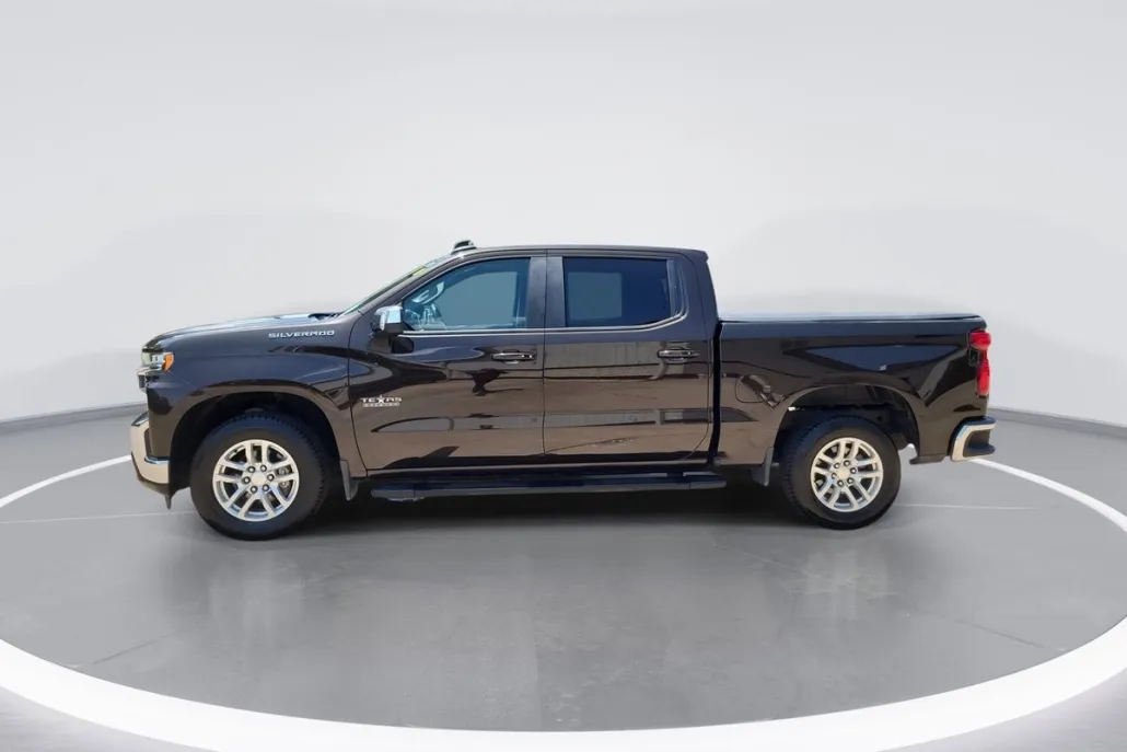2019 Chevrolet Silverado 1500 LT photo 1