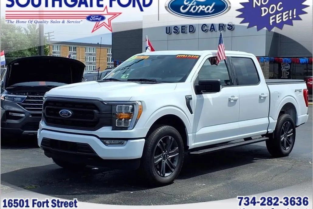 2023 Ford F-150 XLT photo 1