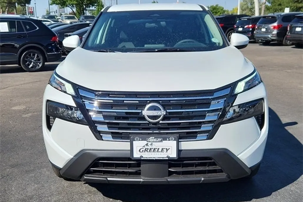 2026 Nissan Rogue SV photo 1