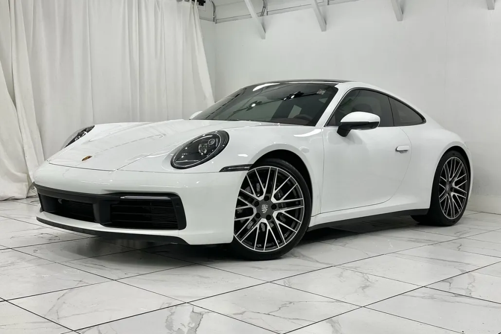 2022 Porsche 911 Coupe photo 1