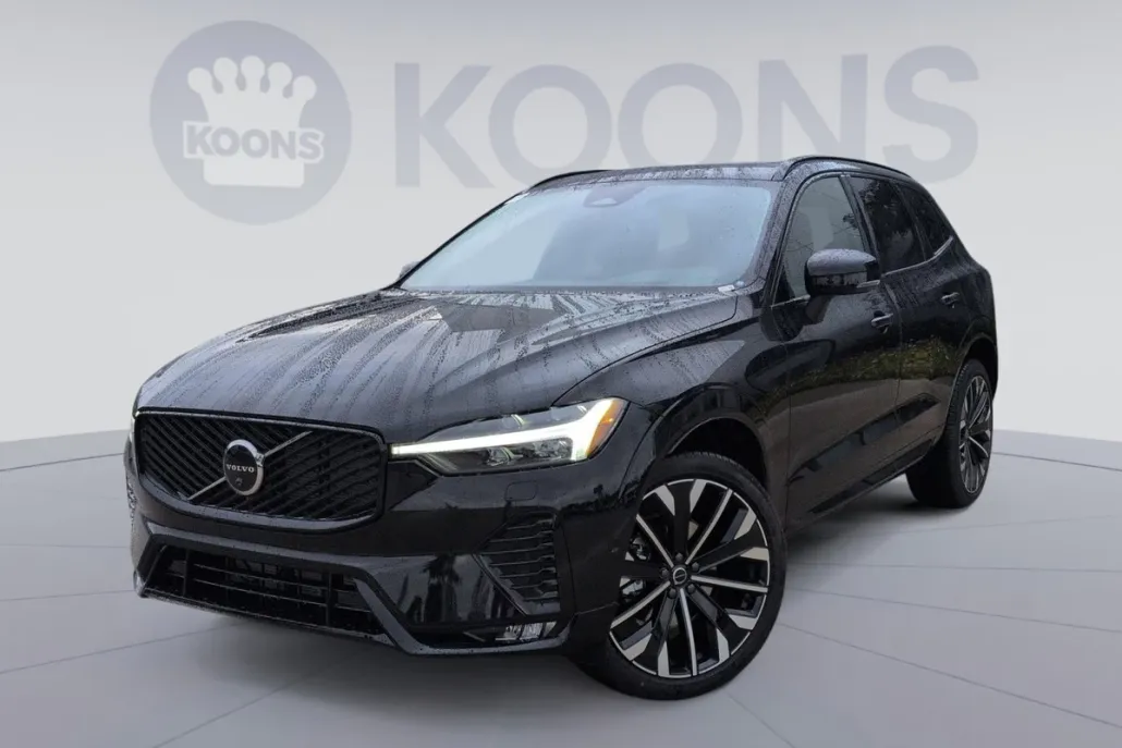 2026 Volvo XC60 B5 photo 1