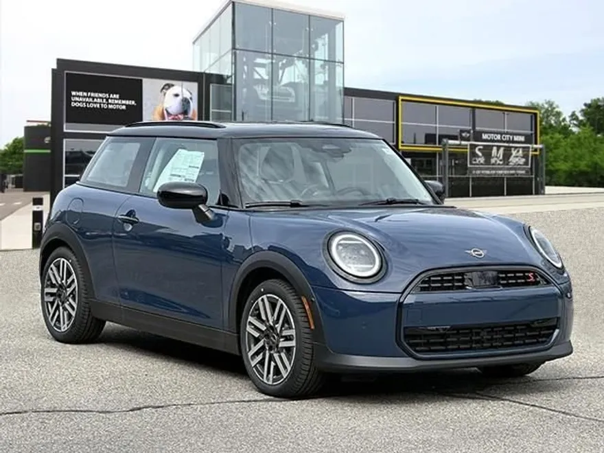 2025 Mini Cooper 2 Door Hardtop Signature photo 1