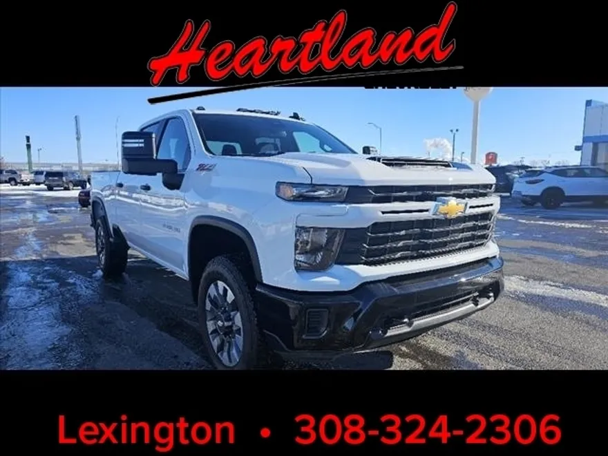 2024 Chevrolet Silverado 2500HD Custom photo 1