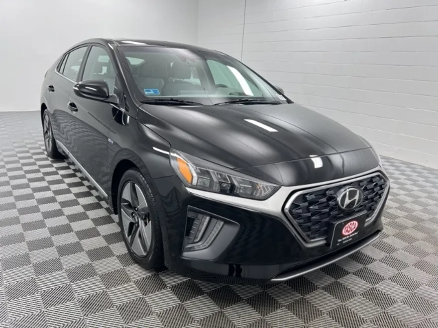 2020 Hyundai Ioniq SEL photo 1