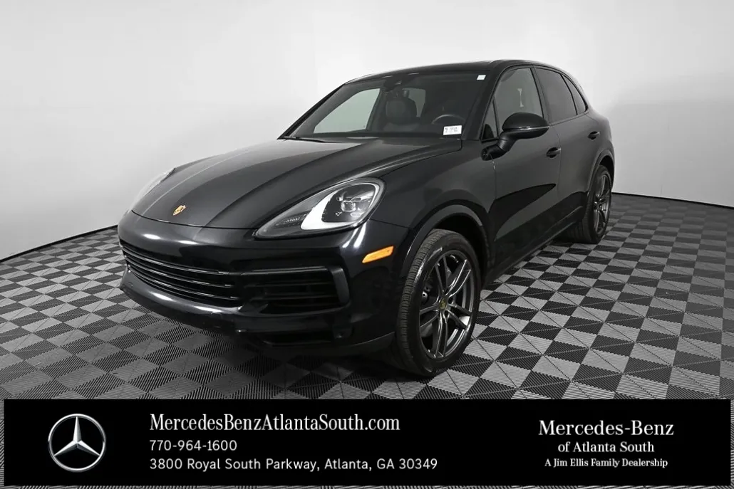 2022 Porsche Cayenne Base photo 1