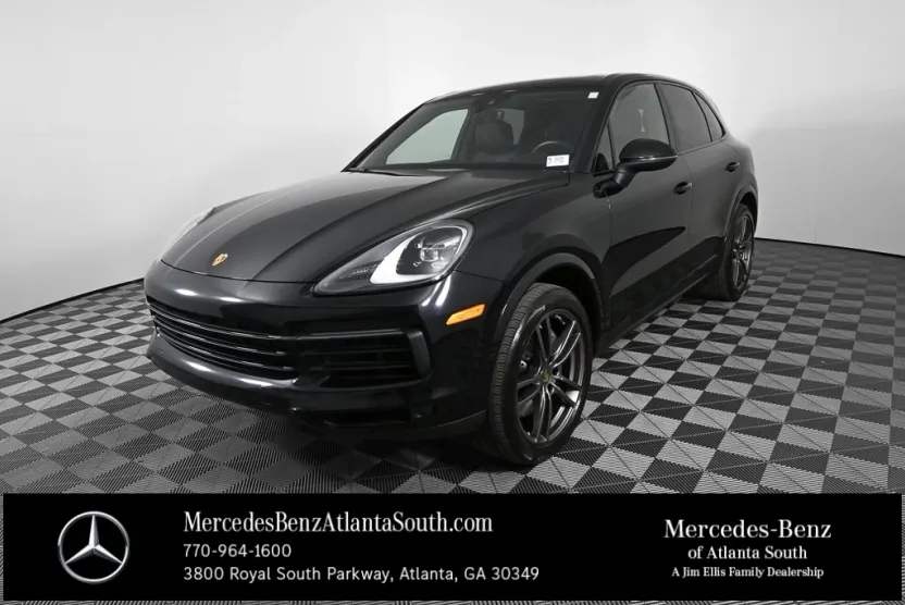 2022 Porsche Cayenne Base photo 1