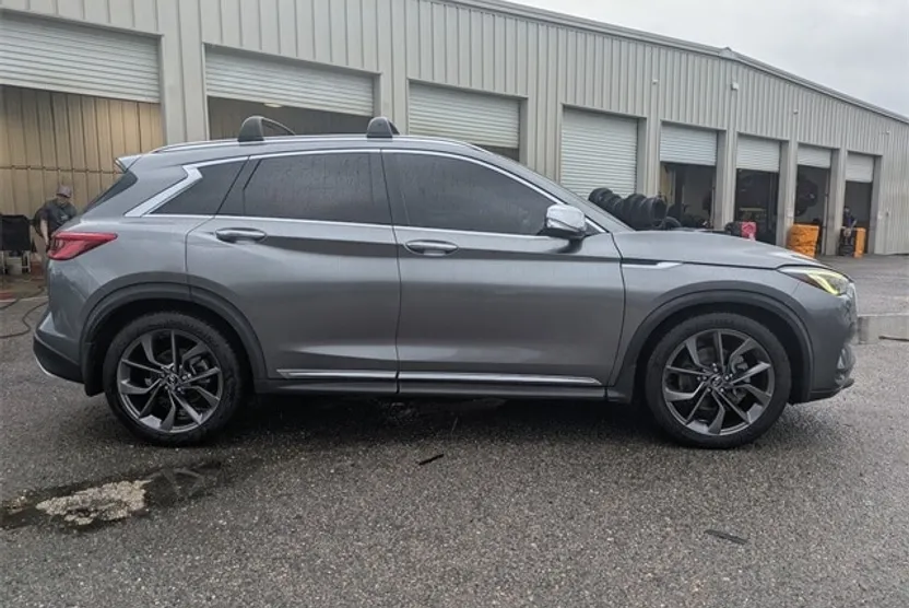 2019 Infiniti QX50 Essential photo 1