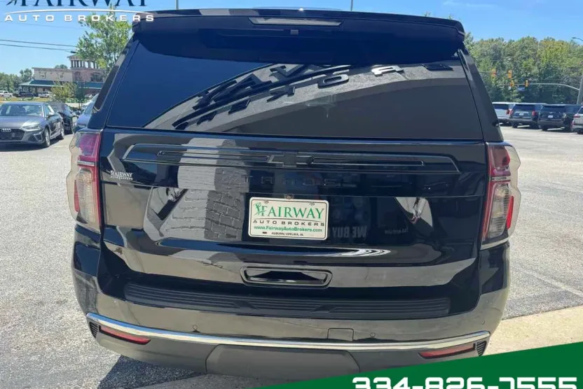 2022 Chevrolet Tahoe LT photo 1