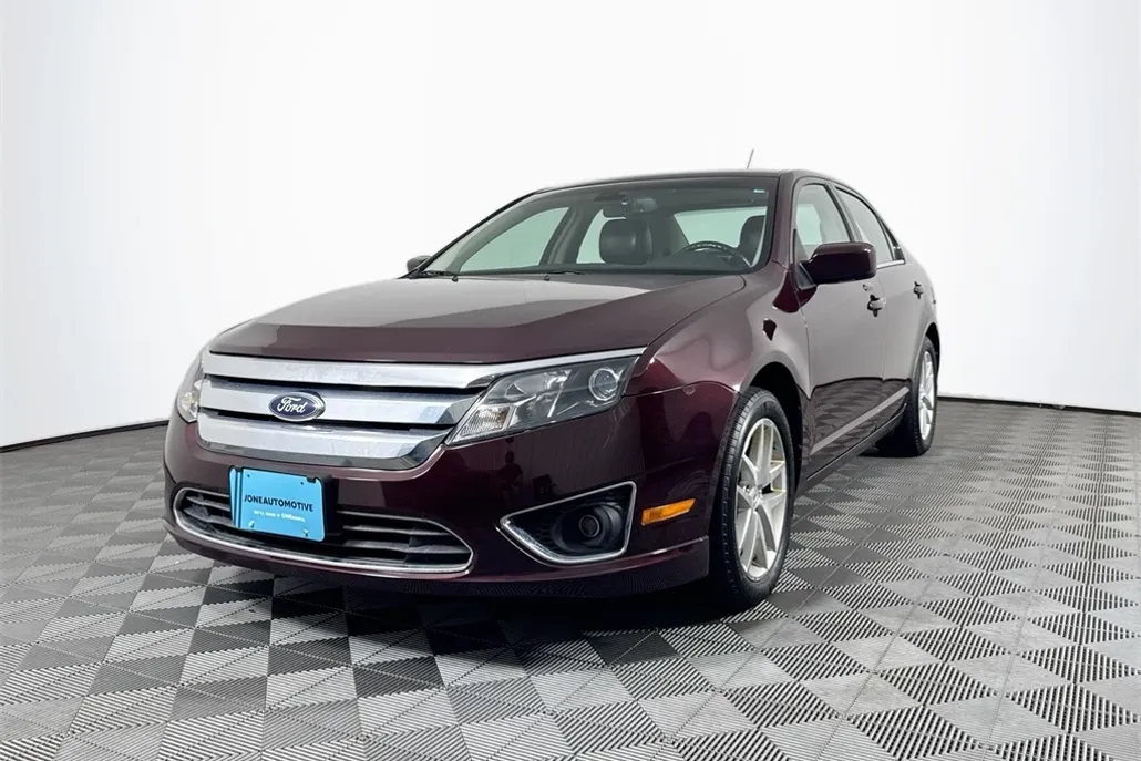 2012 Ford Fusion SEL photo 1