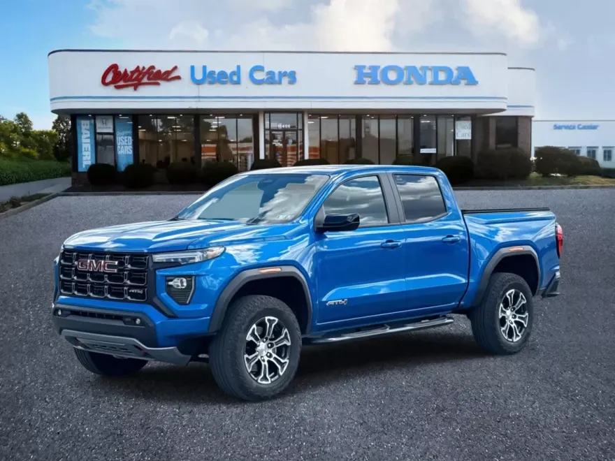 2024 Gmc Canyon AT4 photo 1