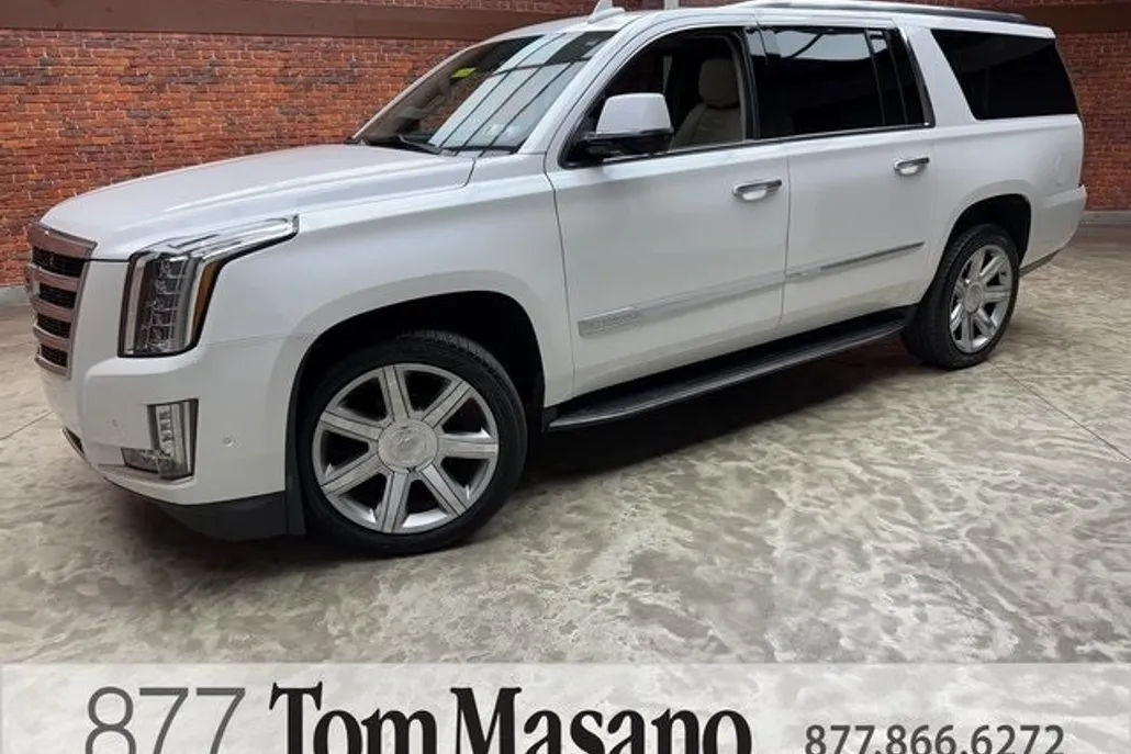 2020 Cadillac Escalade ESV Premium Luxury photo 1