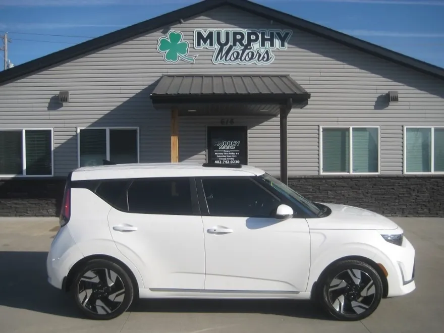 2023 Kia Soul GT-Line photo 1