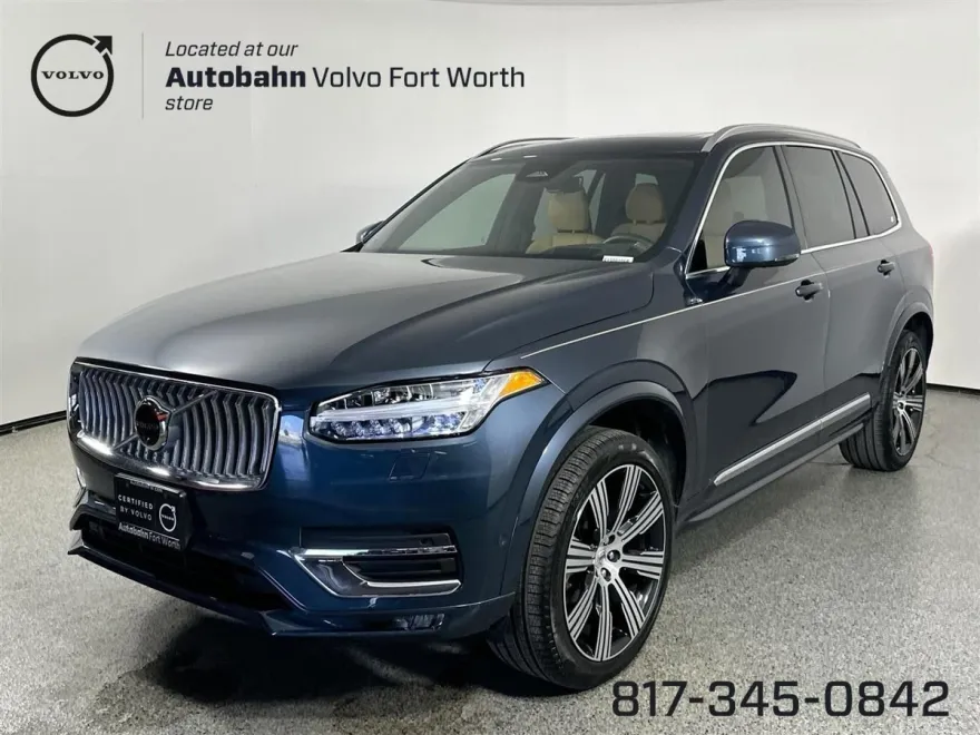 2025 Volvo XC90 B5 photo 1