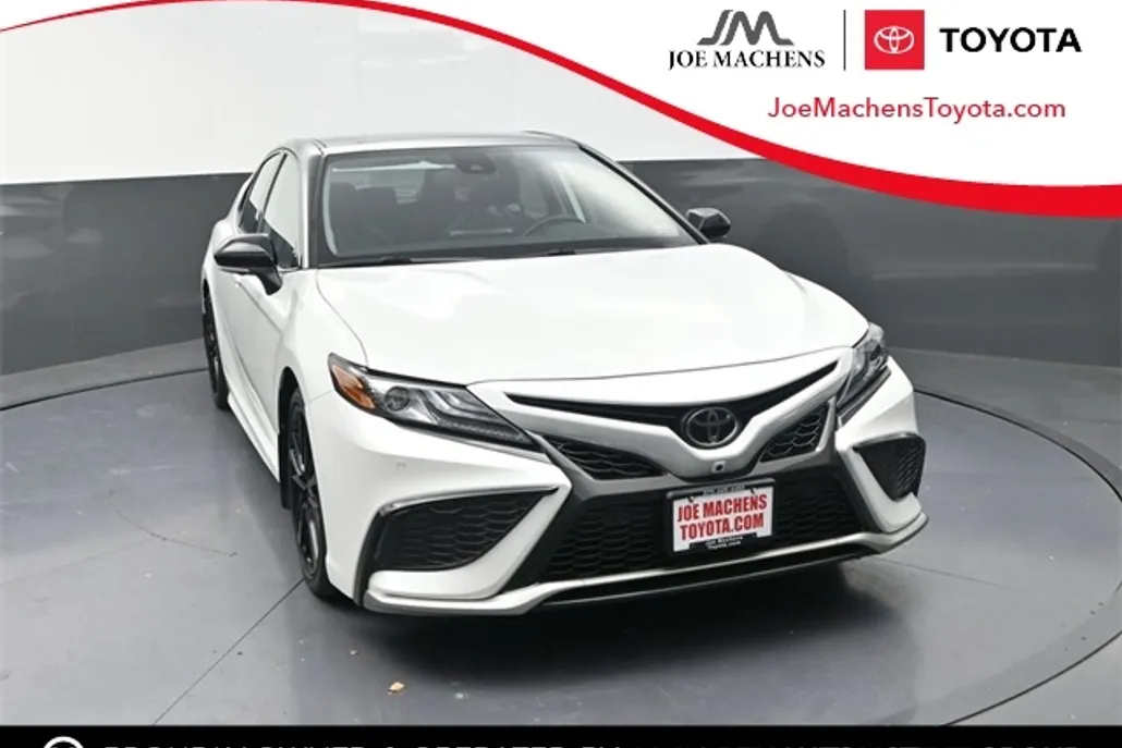 2023 Toyota Camry XSE photo 1