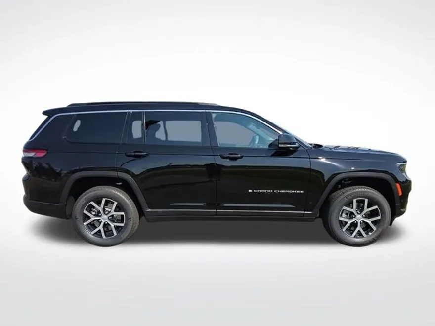2025 Jeep Grand Cherokee Limited photo 1