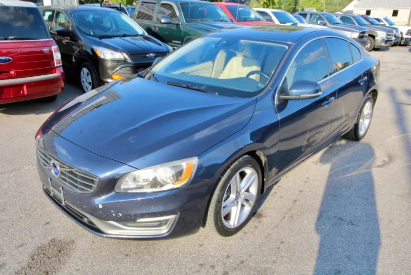 2015 Volvo S60 T5 Premier photo 1
