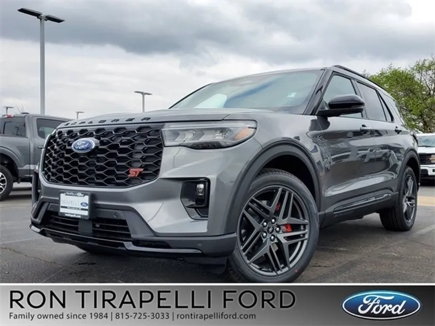 2025 Ford Explorer ST photo 1