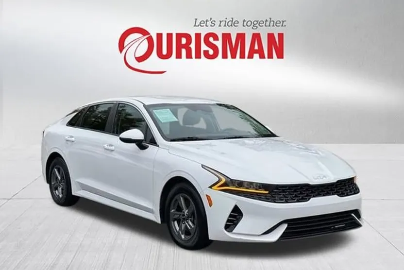 2023 Kia K5 LXS photo 1