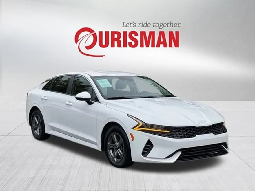 2023 Kia K5 LXS photo 1