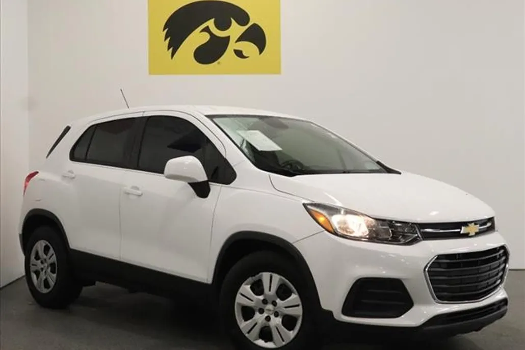 2018 Chevrolet Trax LS photo 1