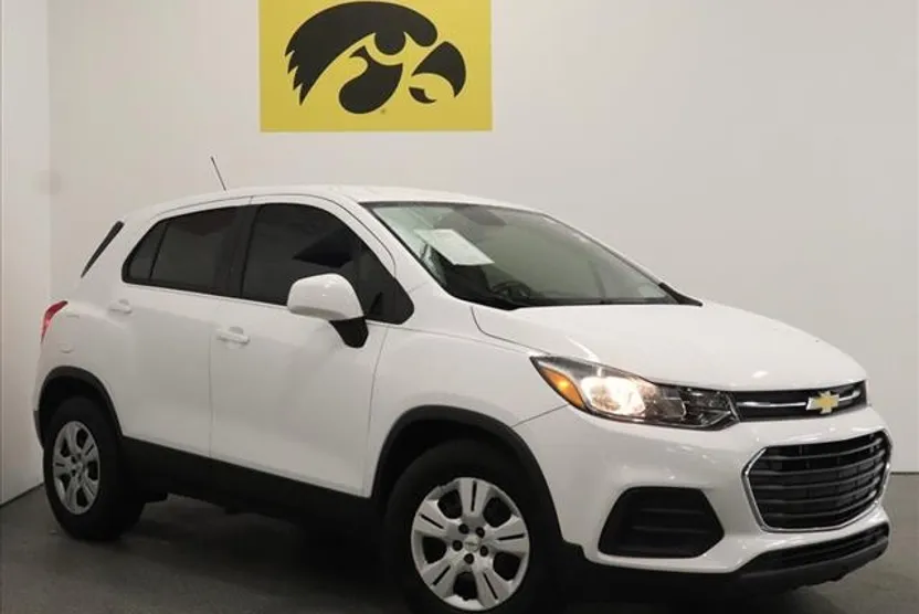2018 Chevrolet Trax LS photo 1