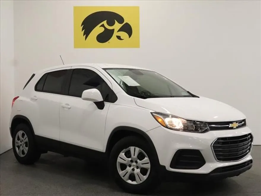 2018 Chevrolet Trax LS photo 1