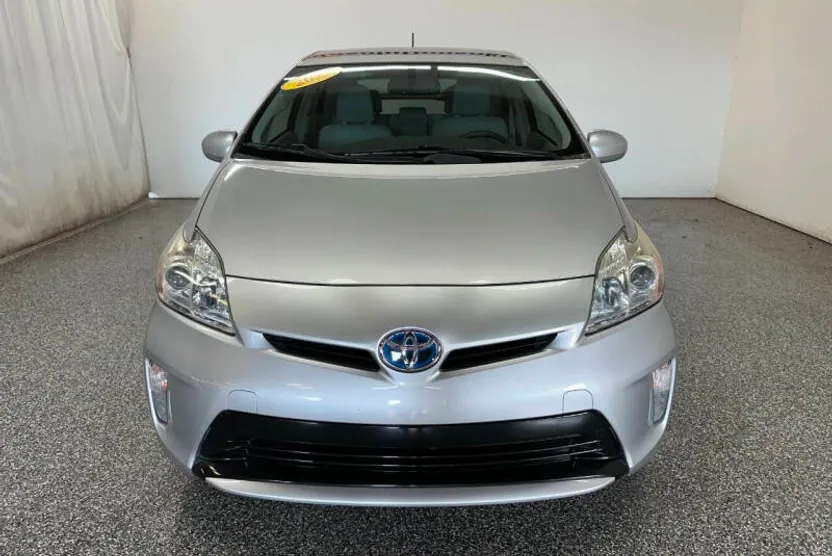 2012 Toyota Prius Two photo 1