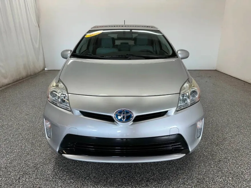2012 Toyota Prius Two photo 1
