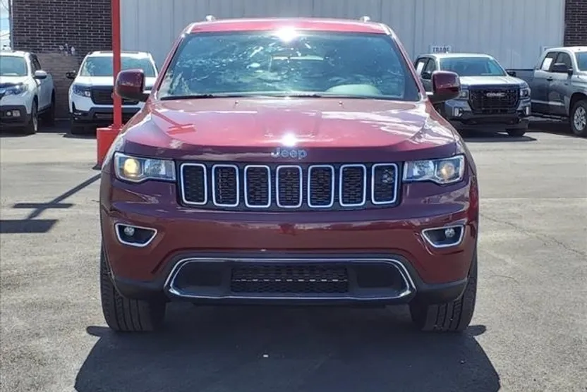 2021 Jeep Grand Cherokee Laredo X photo 1