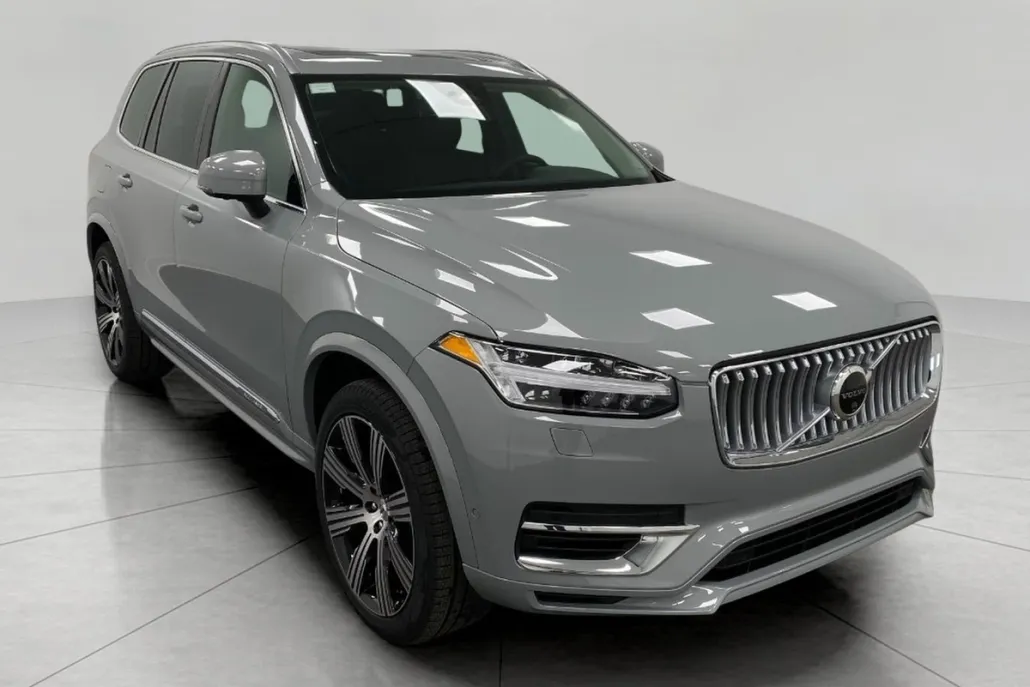 2024 Volvo XC90 Recharge T8 Plus photo 1
