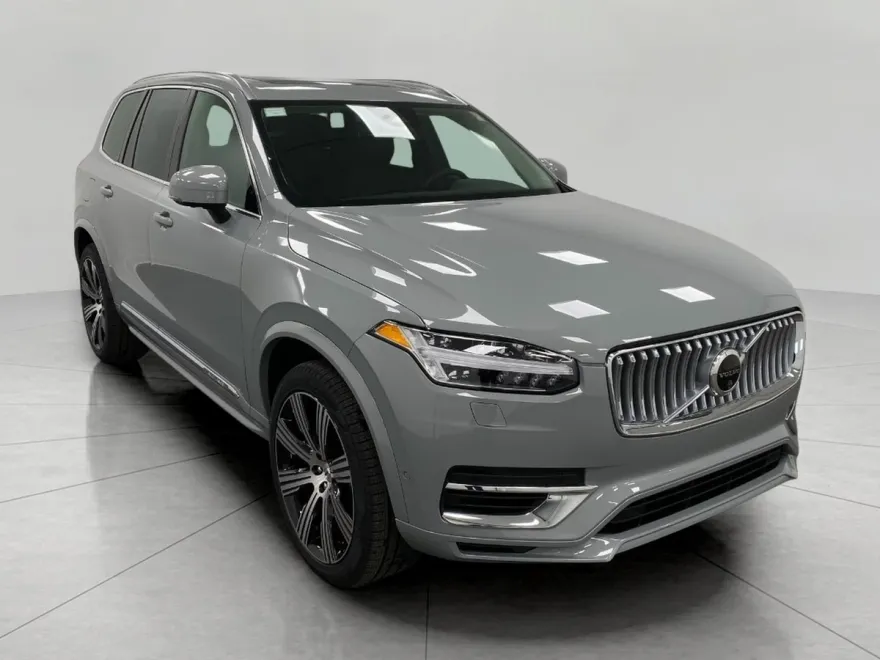 2024 Volvo XC90 Recharge T8 Plus photo 1