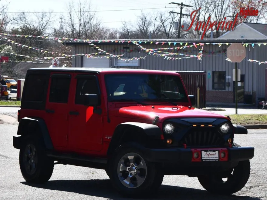 2018 Jeep Wrangler Unlimited Sahara photo 1