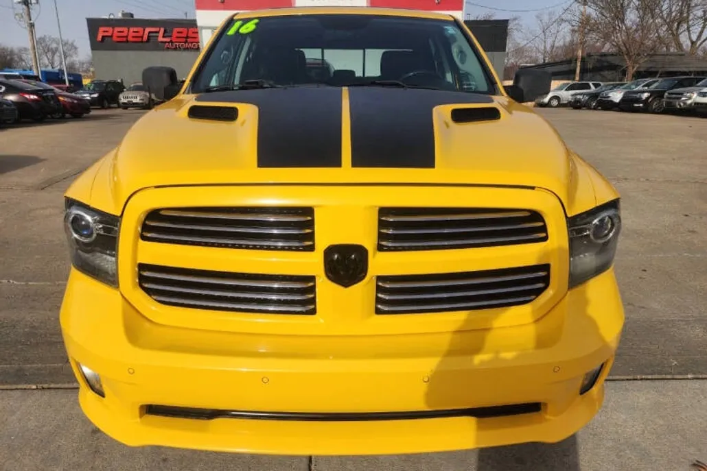 2016 Ram 1500 Sport photo 1