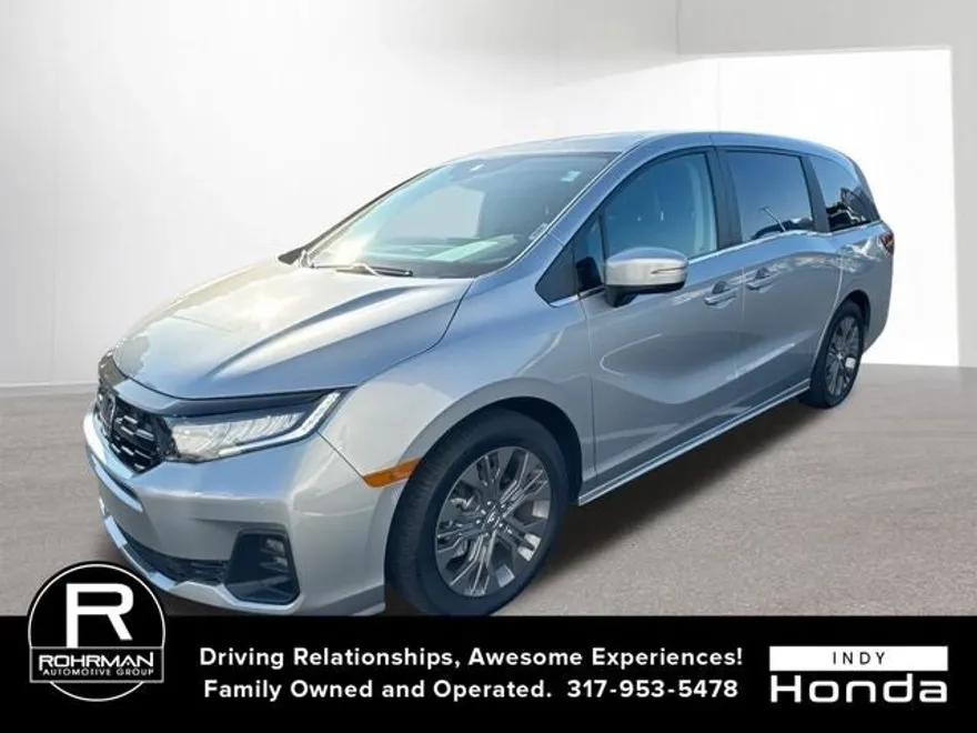 2025 Honda Odyssey Touring photo 1