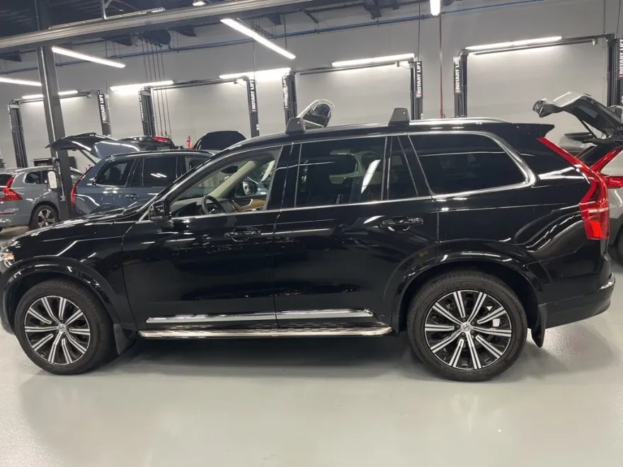 2024 Volvo XC90 Plus photo 1