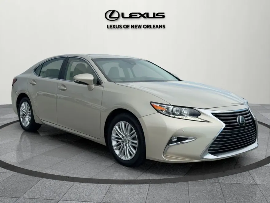 2017 Lexus ES 350 photo 1