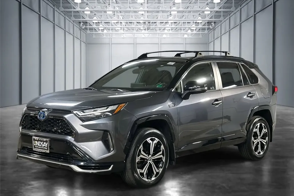 2022 Toyota RAV4 Prime XSE photo 1