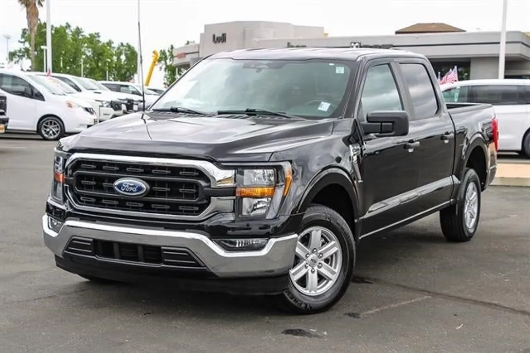 2023 Ford F-150 XLT photo 1