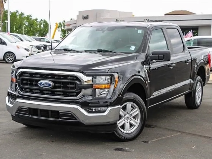 2023 Ford F-150 XLT photo 1