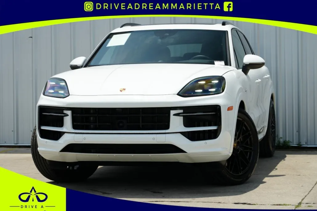 2024 Porsche Cayenne E-Hybrid photo 1