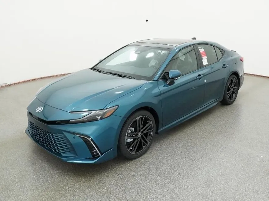 2025 Toyota Camry XSE photo 1