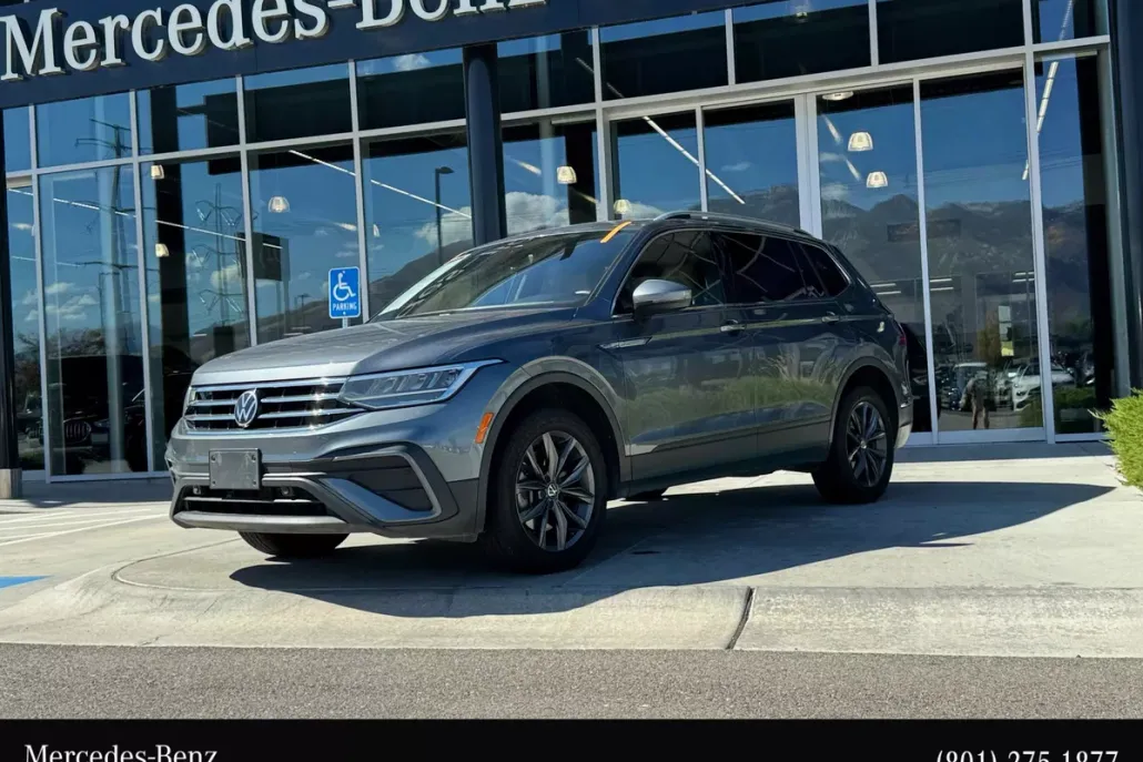 2022 Volkswagen Tiguan SE photo 1
